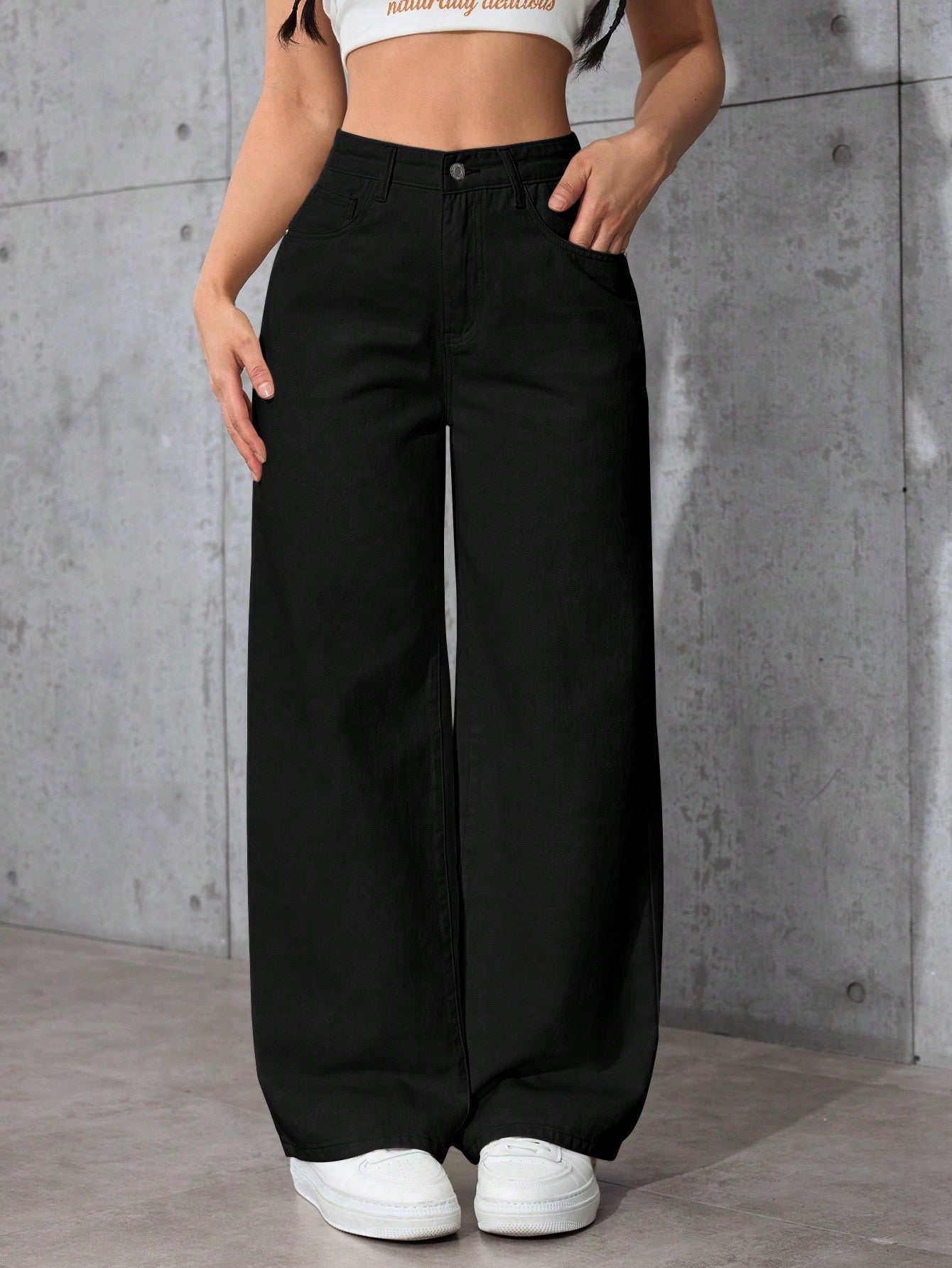 BLACK WIDE LEG JEANS