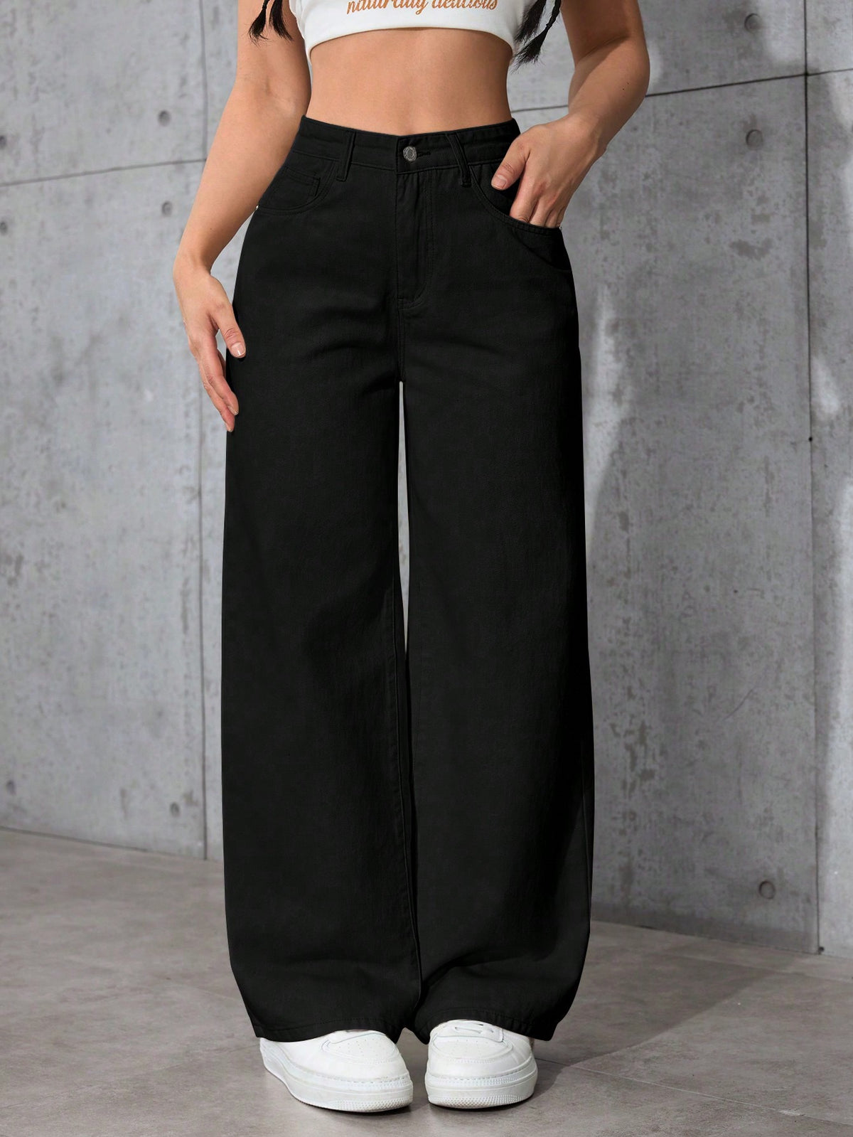 BLACK WIDE LEG JEANS