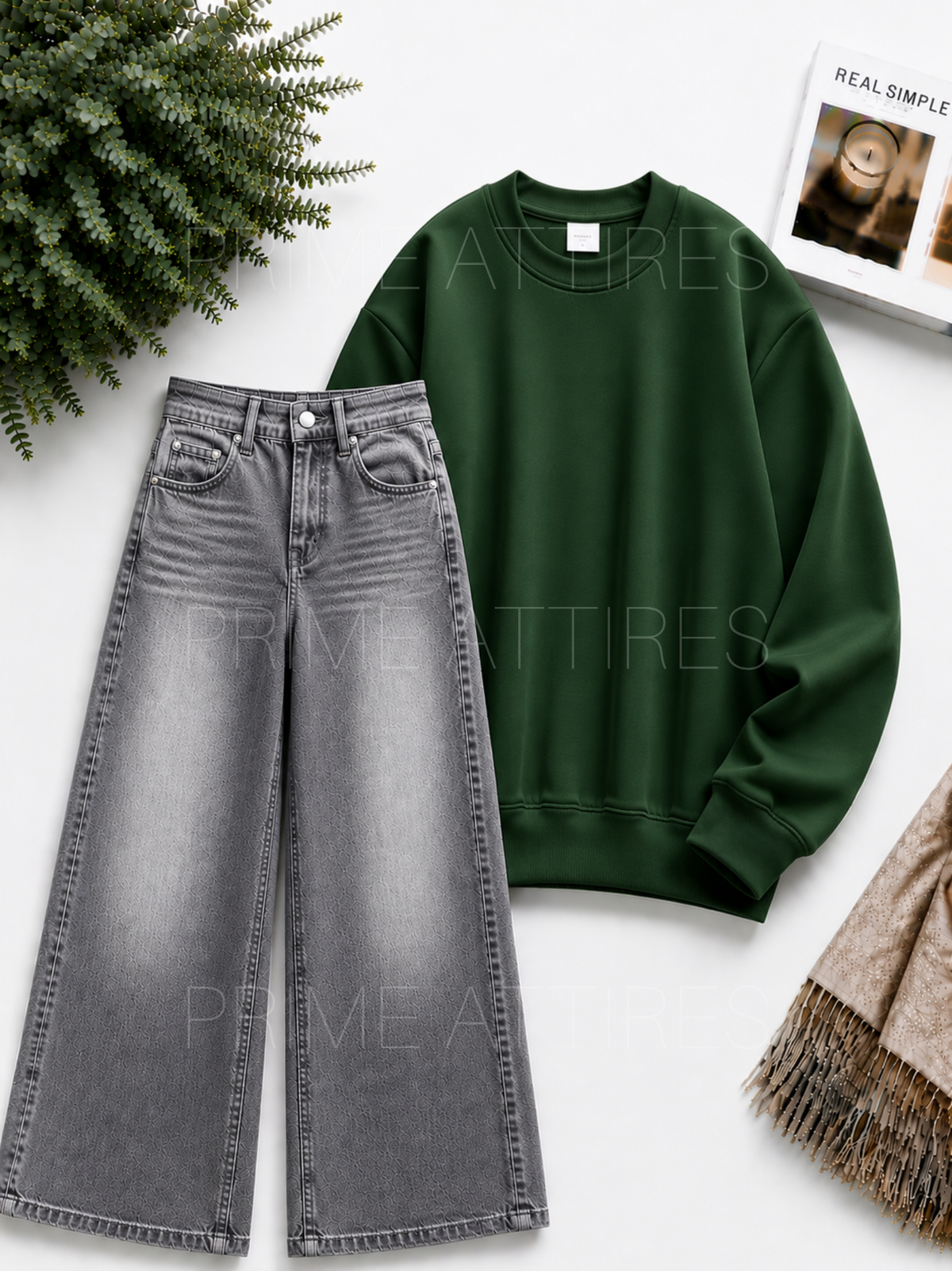 GREY WASHED WIDE LEG JEANS & SWEATSHIRT