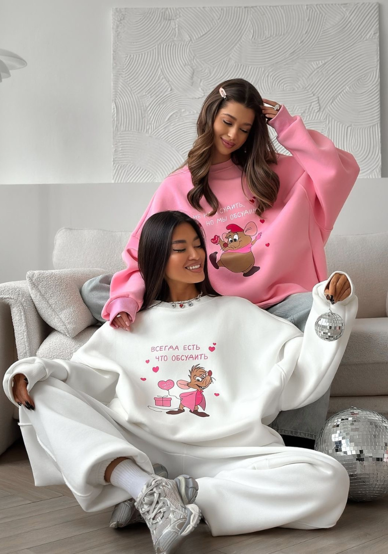 Sweatshirt